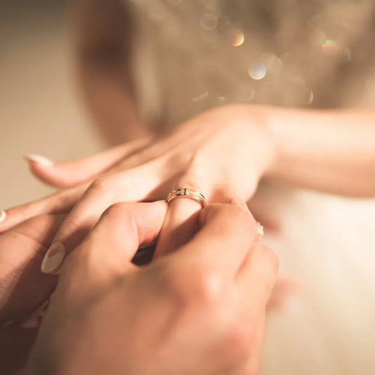 結婚指輪のオーダーメイドなら「ラボグロウンダイヤモンド」で際立つ輝きを