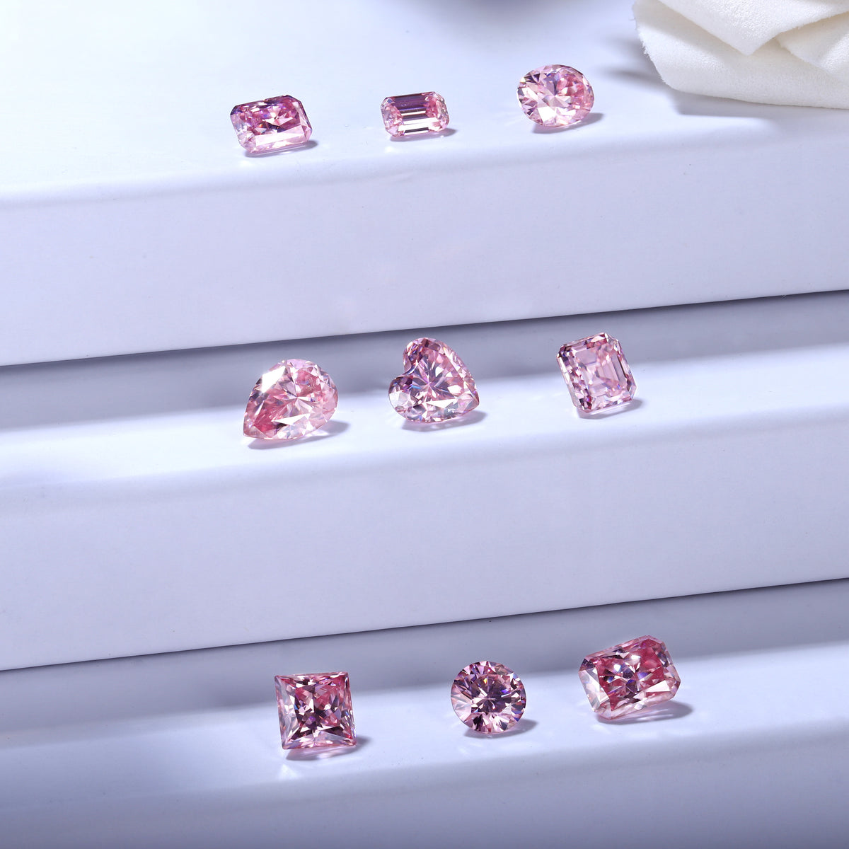 Vivid Pink VVS2 2.05ct プリンス ラボグロウンダイヤモンド