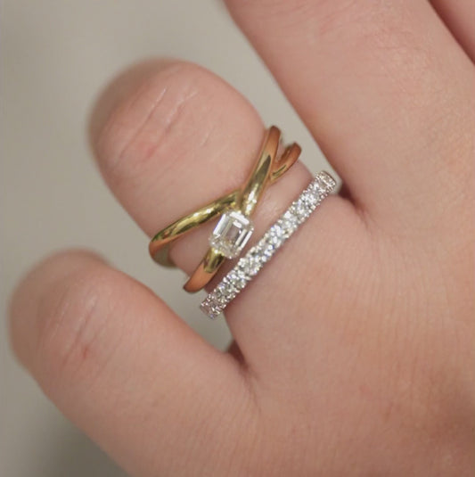 ステッラ エメラルドカット 動画